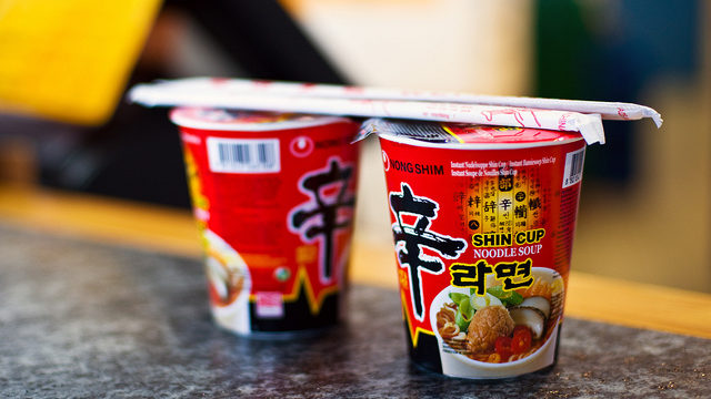 韓国 カップラーメン